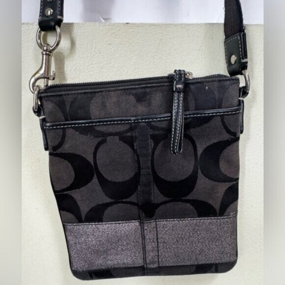 Coach Signature CC Crossbody Shoulder Bag Pocket Metallic Canvas Zip Minimalist - Picture 2 of 16
